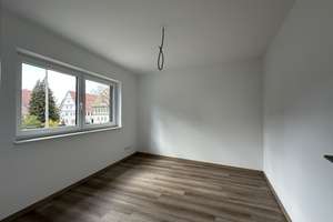 Erstbezug mit Terrasse & Balkon | 3 Zimmer, Aufzug & Garage in Friolzheim – 71292 Friolzheim – Vorschaubild 8