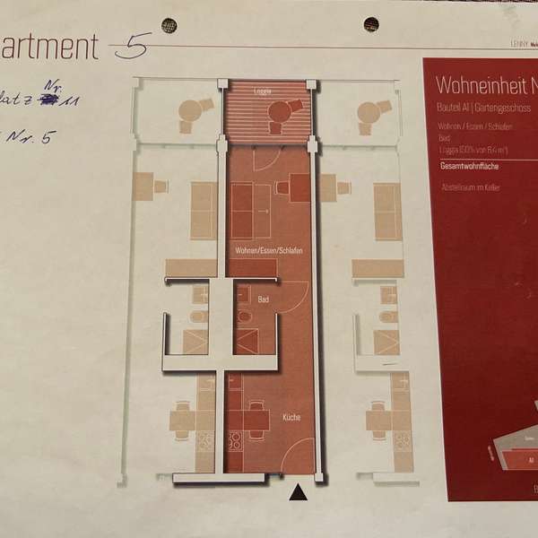 *** charmante, helle 1-Zimmer-Wohnung mit Loggia, Einbauküche in begehrter Lage ***