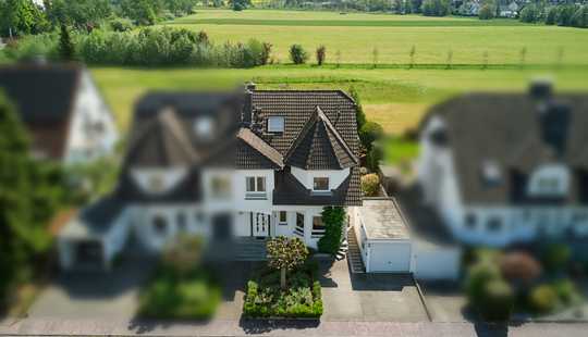 Bild von Elegantes Wohnen mit Garten in Feldrandlage in begehrter Lage von Bruchköbel-Stadt