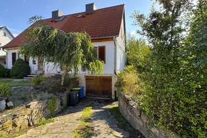 Romantisches Toskana-Flair mitten in Dessau – Doppelhaushälfte mit mediterranem Feeling & Terrasse – Die vollständige Adresse der Immobilie erhältst du vom Anbieter., 6849 Haideburg, Dessau-Roßlau – Vorschaubild 1