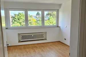 Lebendiger Alltag in Köln: 3-Zimmer-Wohnung im Spitzangerweg – Spitzangerweg 47, 50859 Lövenich, Köln – Vorschaubild 6