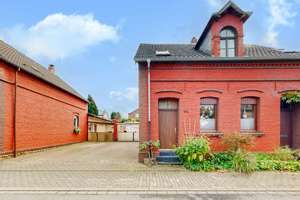 Doppelhaushälfte ca. 74 m² mit Carport in Mülheim - Holthausen