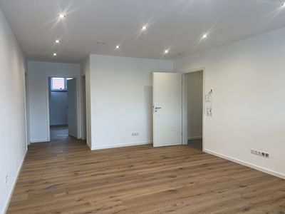 EXKLUSIVE 4Z2B-NEUBAU-WOHNUNG IN ATTRAKTIVER INNENSTADTLAGE!