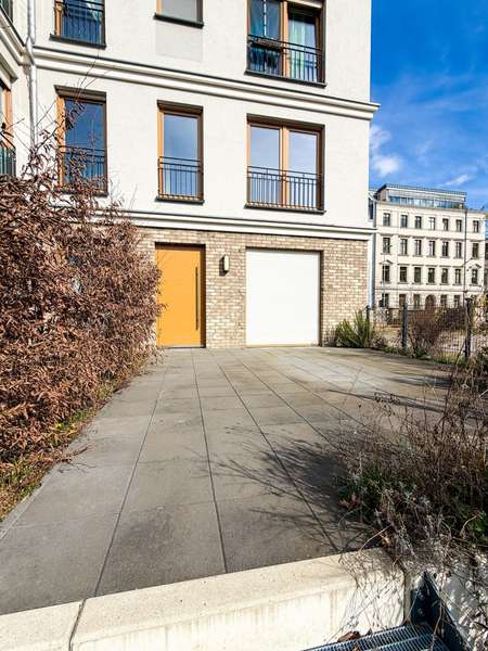 Terrasse mit eigenem Zugan.jpg