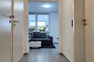 Exklusives und energieeffizientes Einfamilienhaus mit Swimmingpool und Kfz-Lackierfachbetrieb – Die vollständige Adresse der Immobilie erhältst du vom Anbieter., 72810 Gomaringen – Vorschaubild 32