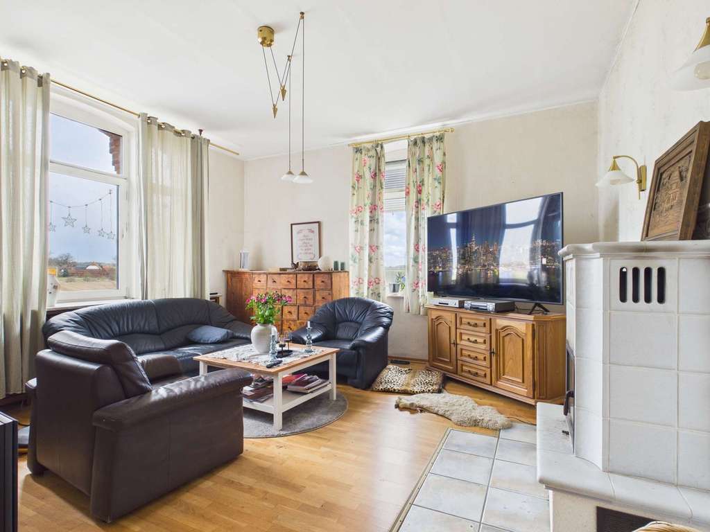 Immobilie in Uelzen - Platzwunder! Großes Einfamilienhaus mit Einliegerwohnung in Uelzen-Hanstedt - Bild 4