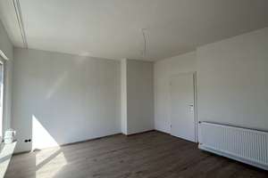 frisch renovierte 3 -Zimmer Wohnung  zu vermieten | Jetzt schnell sein ! – Raffelberger Str. 26, 45145 Frohnhausen, Essen – Vorschaubild 2