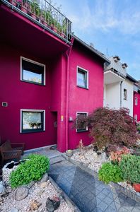 Charmantes Zweifamilienhaus mit privater Gartenidylle – großzügiges Wohnen mit vielen Möglichkeiten