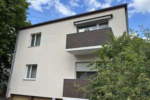 Hochparterre, bezugsfreie 2-Zimmer-Wohnung und Garage in Alt-Lichtenrade – Die vollständige Adresse der Immobilie erhältst du vom Anbieter., 12305 Lichtenrade, Berlin – Vorschaubild 2