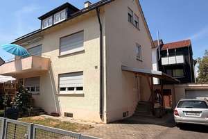 Gemütliche 3-Zimmer-Dachgeschosswohnung mit eigenem Gartenbereich in Reutlingen-Ringelbach