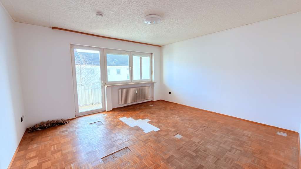 Immobilie in Altötting - ... AIGNER - solide Wohnung im 2.OG mit Balkon und EBK in ruhiger Lage ... - Bild 2