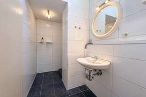 Düsseldorf-Oberbilk: Charmante 2-Zimmer-Dachgeschosswohnung mit Galerieebene und Balkon! – 40227 Oberbilk, Düsseldorf – Vorschaubild 16