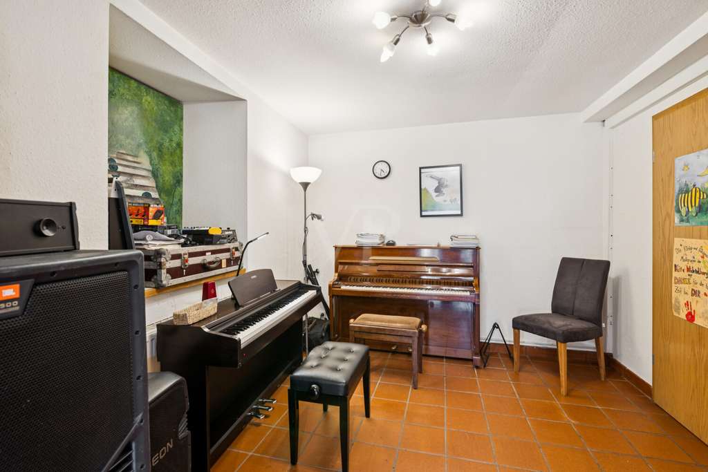 Immobilie in Landstuhl - Charmantes Wohn-und Geschäftshaus mit kunstvollem Charakter - Raum für Kreativität und Leben. - Bild 4