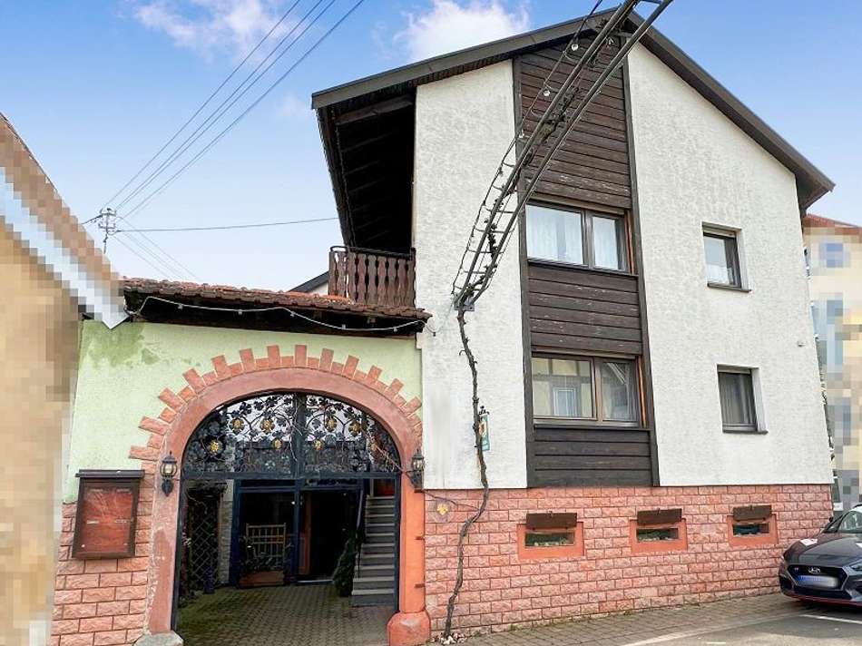 Außenansicht Straßenseite
