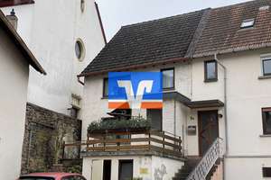 Handwerker aufgepasst! Kleines Reihenhaus mit viel Potenzial! – Die vollständige Adresse der Immobilie erhältst du vom Anbieter., 55595 Bockenau – Vorschaubild 1