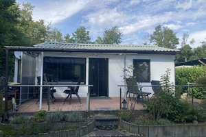 Ansprechender 3-Zimmer-Ferien-Bungalow in Lübstorf – Die vollständige Adresse der Immobilie erhältst du vom Anbieter., 19069 Lübstorf – Vorschaubild 1