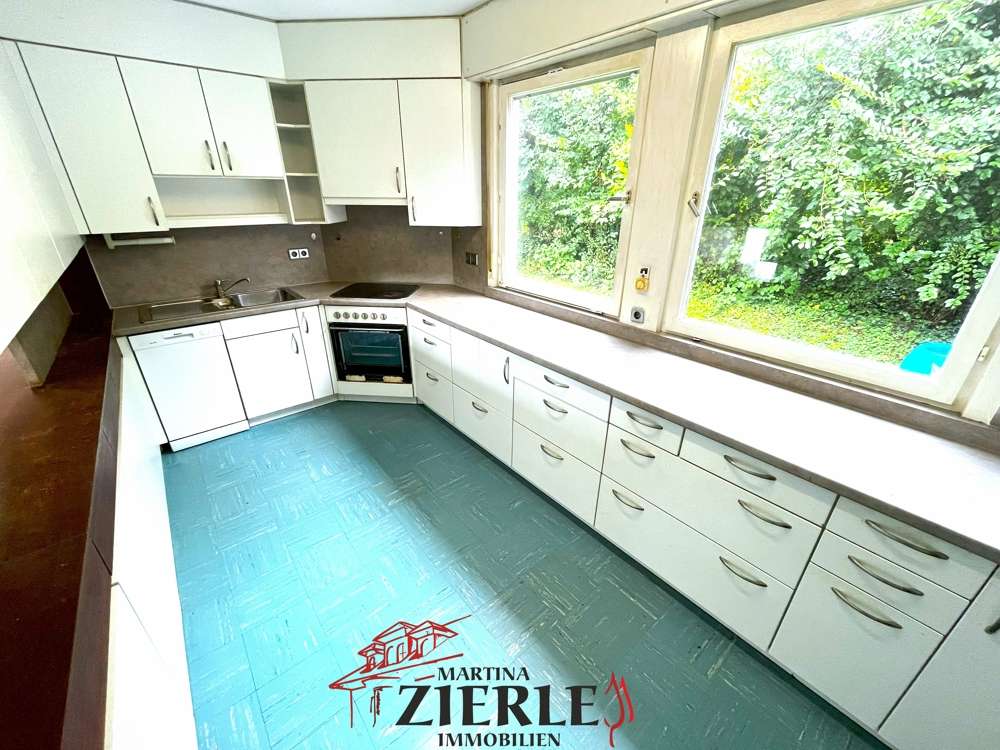 Immobilie in Ebersbach an der Fils - Top Aussichtslage! Einfamilienhaus + Einliegerwohnung, 911 m² Grundst., 194 m² WFL., 3 Garagenplätze - Bild 8