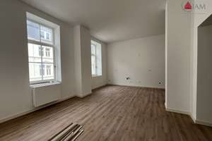 Kernsanierte, lichtdurchflutete 4 Zimmerwohnung mitten in Wiesbaden. – Wellritzstraße 42, 65183 Westend / Bleichstraße, Wiesbaden – Vorschaubild 2