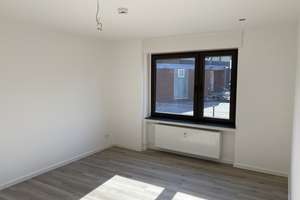 Attraktive Erdgeschoss 2,5-Zimmer-Wohnung mit Terrasse in Oberhausen Schmachtendorf