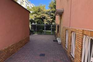 Toplage Lindenthal: Charmantes DG-Appartement mit Balkon – Die vollständige Adresse der Immobilie erhältst du vom Anbieter., 50931 Lindenthal (Ortsteil), Köln – Vorschaubild 2