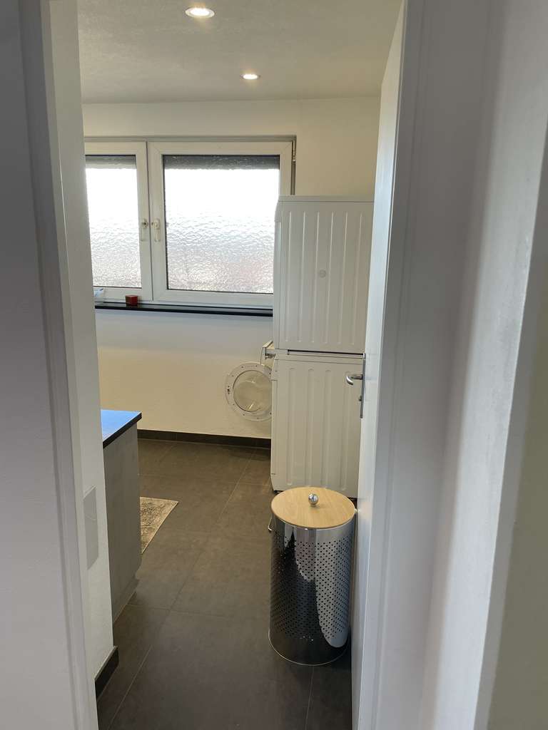 Immobilie in Wendlingen am Neckar - Großzügige und helle 4,5-Zimmer Wohnung mit EBK in Wendlingen am Neckar - Bild 2
