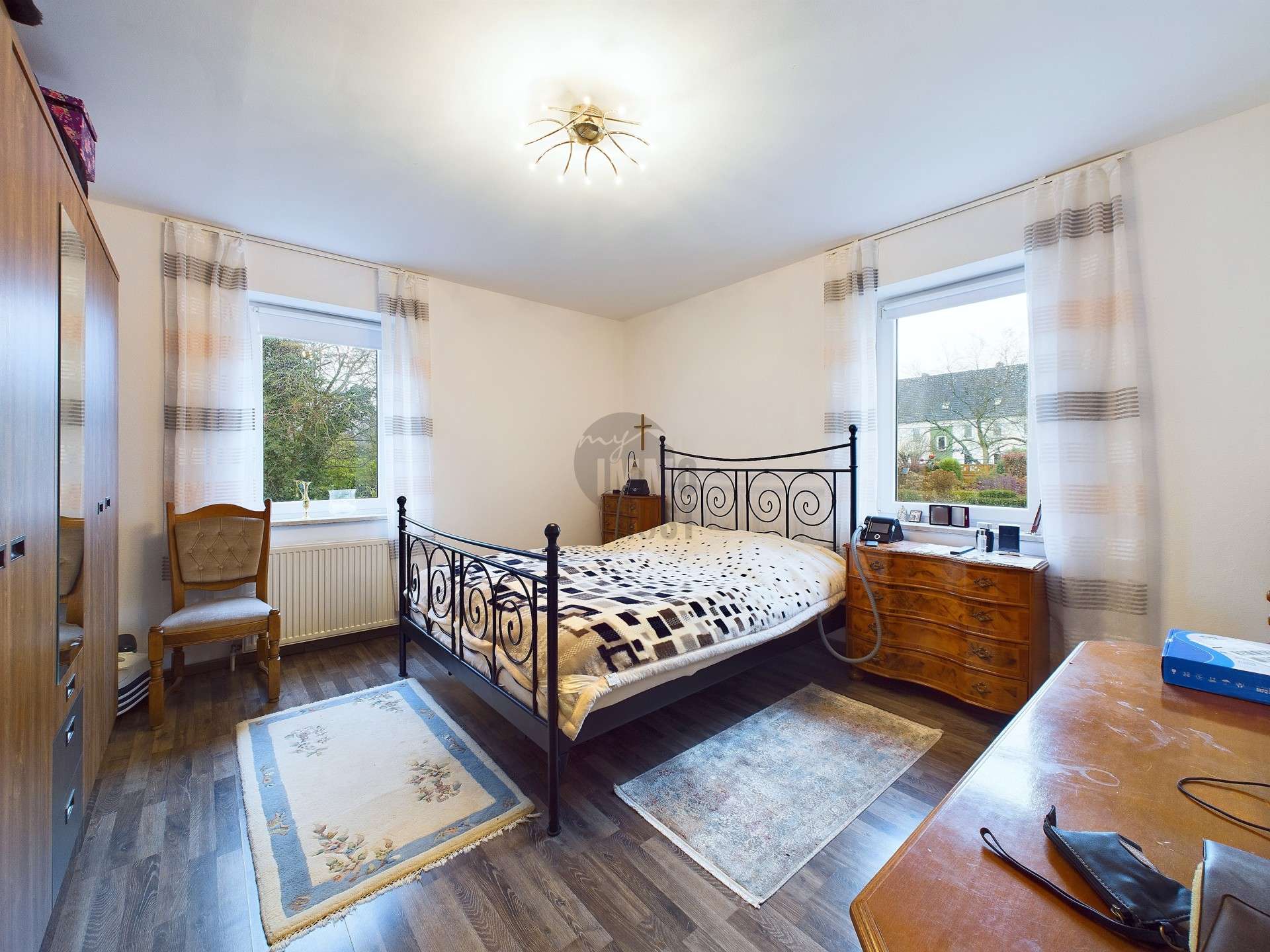 Immobilie in Sande - CHARMANTE EG-WOHNUNG MIT SONDERNUTZUNG FÜR TERRASSE & AUSGEBAUTEM DACHBODEN ALS RÜCKZUGSORT INKL BAD - Bild 5