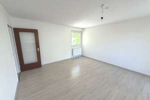 RENOVIERT UND FREI in ruhiger Wohnanlage im begehrten Gundelfingen – Blumenstr. 8, 79194 Gundelfingen – Vorschaubild 4