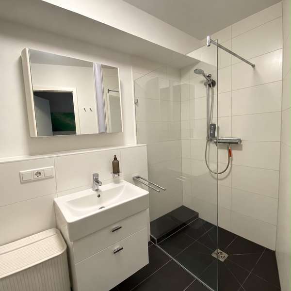 *** gehobene 2-Zimmer-Wohnung in Haaren - Energiesparhaus -Barrierefrei  - Balkon - Tiefgarage ***