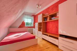 Großzügiges Einfamilienhaus mit 6 Zimmern, Vollkeller, Garage und großem Garten in Arsten – Die vollständige Adresse der Immobilie erhältst du vom Anbieter., 28279 Arsten, Bremen – Vorschaubild 19