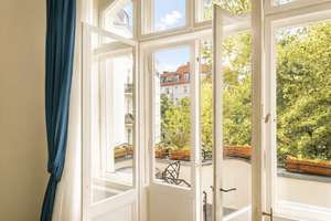 Vom Schönen das Schönste! bezugsfreie 200 qm mit Blick auf den Platz in der Giesebrechtstraße – Giesebrechtstraße 5, 10629 Charlottenburg, Berlin – Vorschaubild 4