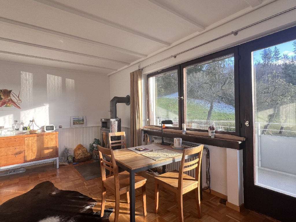 Immobilie in Bonndorf im Schwarzwald - TOP Wohnung-/Ferienwohnung mit umlaufendem Balkon und einer tollen Aussichtslage - Bild 4