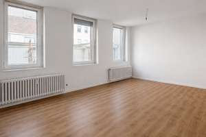 Modernes, frisch saniertes Apartment mit gemütlicher Küche
