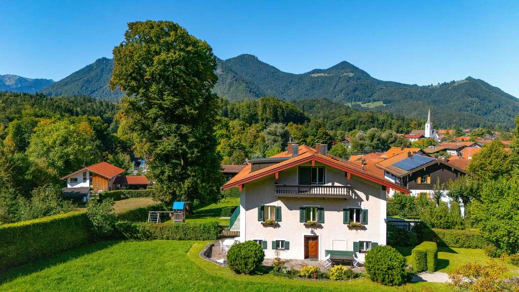 Immobilie in Marquartstein - Idyllisches Familiendomizil in den Chiemgauer Bergen - Bild 0