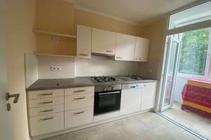 Küchenloggia und Balkon in Stuttgart- Ost – Die vollständige Adresse der Immobilie erhältst du vom Anbieter., 70186 Gänsheide, Stuttgart – Vorschaubild 4