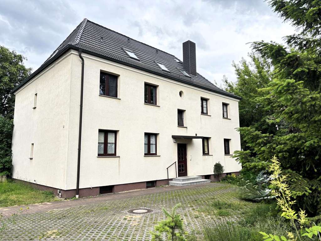 Willkommen in Ihrem neuen Investment – Charmante, vermietete Erdgeschosswohnung mit Gartenidylle