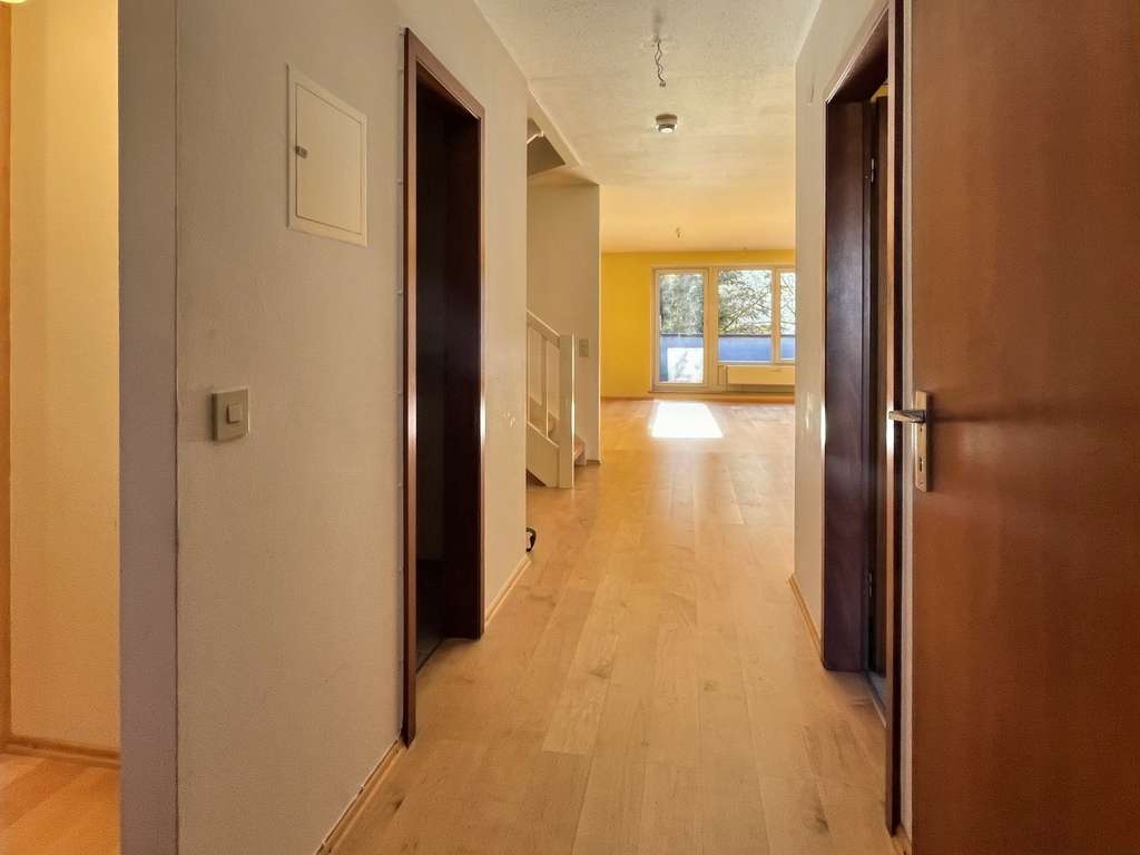 Immobilie in Gröbenzell - Maisonette-Wohnung mit Haus-im-Haus-Charakter fußläufig zur S-Bahn - Bild 3