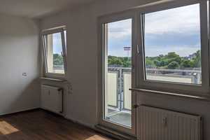 Schöne 2-Zimmer-Wohnung in Duisburg Süd – Lambarenestraße 49, 47249 Duisburg – Vorschaubild 1