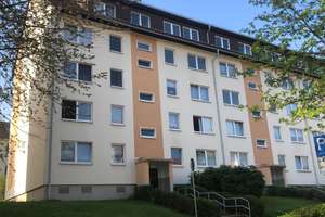 Gemütliche 2-Raum Wohnung mit Einbauküche, Balkon und Stellplatz – Talstraße 36, 9117 Reichenbrand, Chemnitz – Vorschaubild 2