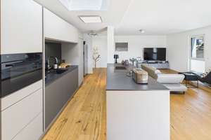 Penthouse mit jungem Baujahr, moderner Ausstattung und herrlicher Waldsicht – Die vollständige Adresse der Immobilie erhältst du vom Anbieter., 65207 Rambach, Wiesbaden – Vorschaubild 2