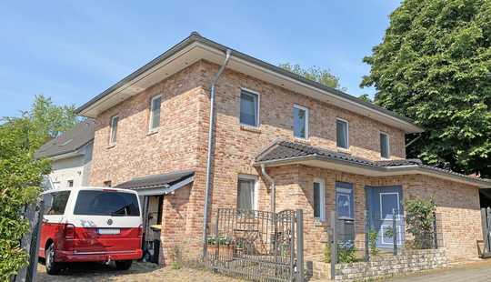 Bild von Geräumiges, gepflegtes 7,5-Zimmer-Einfamilienhaus mit gehobener Innenausstattung in Hamburg Lurup
