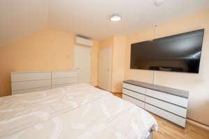 Familienglück in Bestlage:  Stilvolles Haus mit Pool, Sauna & viel Platz – Im Winkel 38B, 51063 Mülheim (Ortsteil), Köln – Vorschaubild 9