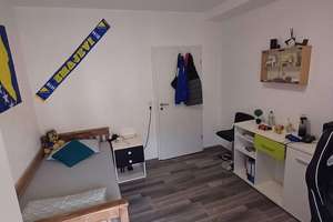 Großes Familienwohnhaus mit Vermietungsreserve  Besichtigung im Juni  Scheune zum Ausbau – Die vollständige Adresse der Immobilie erhältst du vom Anbieter., 78665 Frittlingen – Vorschaubild 18