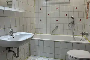 Property thumbnail 9