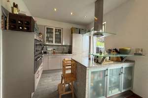 Ein Wohntraum mit Weitblick – Penthouse-Flair mit großer Dachterrasse, Kamin, Garage & Carport – Die vollständige Adresse der Immobilie erhältst du vom Anbieter., 45149 Haarzopf, Essen – Vorschaubild 4