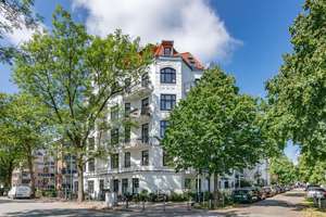 Langfristig vermietete Altbauwohnung zur Kapitalanlage ++ courtagefrei ++