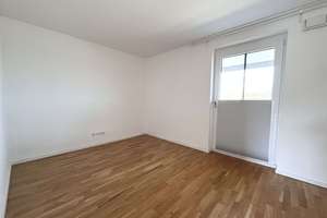 Großzügige 4-Zimmer-Wohnung in Opladen mit Einbauküche und Fußbodenheizung – 51379 Opladen, Leverkusen – Vorschaubild 4
