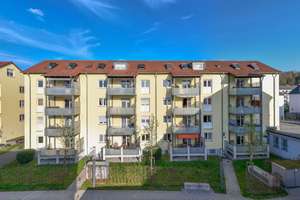 modernisierte 2-Zi.-Mietwohnung - Pliensauvorstadt