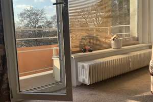 2-Zi-Wohnung mit Grünblick, frisch saniert mit EBK und Balkon!