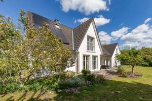 Villa in Radbruch. Ruhig. Stilvoll. Exklusiv. – Die vollständige Adresse der Immobilie erhältst du vom Anbieter., 21449 Radbruch – Vorschaubild 2