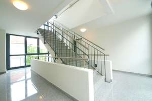 Helle 4-Zimmer-Wohnung mit 2 Balkonen, 2 Bädern und bodentiefen Fenstern – Im Kaisemer 13 A, 70191 Heilbronner Straße, Stuttgart – Vorschaubild 2
